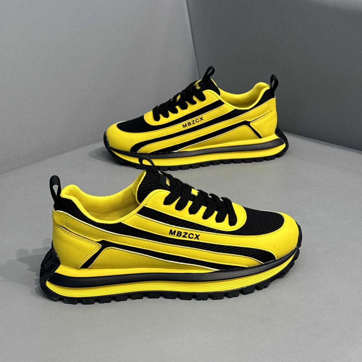 Sports Equipment Brand - Chaussures de sport respirantes en mesh