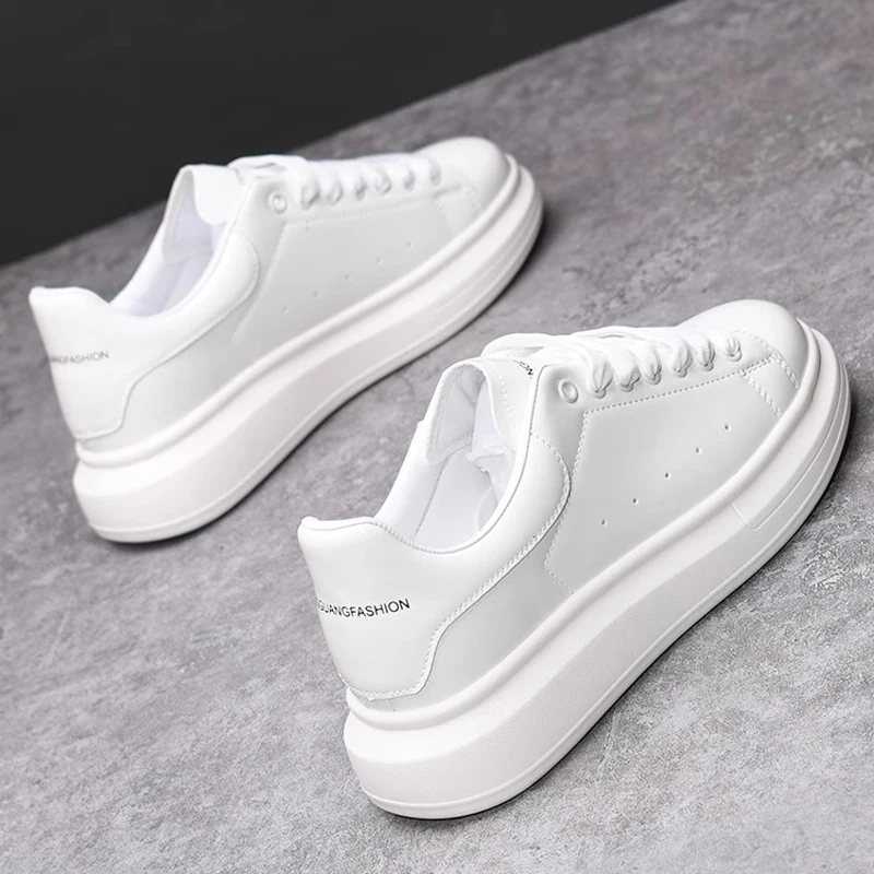 Chaussures pour hommes de marq - Sports Equipment Brand avis et prix